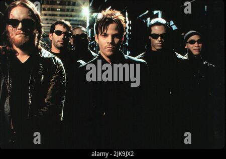 Donal Logue & Stephen Dorff Film: Blade (USA 1998) Charaktere: Quinn & Deacon Frost Regie: Stephen Norrington 19. August 1998 **WARNUNG** Dieses Foto ist nur für redaktionelle Verwendung bestimmt und unterliegt dem Copyright von MARVEL-UNTERNEHMEN und/oder dem von der Film- oder Produktionsgesellschaft beauftragten Fotografen.Es kann nur durch Publikationen im Zusammenhang mit der Bewerbung des oben genannten Films reproduziert werden. Ein obligatorischer Kredit, um UNTERNEHMEN ZU STAUNEN, ist erforderlich. Der Fotograf sollte auch bei Bekanntwerden des Fotos gutgeschrieben werden. Ohne schriftliche Genehmigung der Film Company kann keine kommerzielle Nutzung gewährt werden. Stockfoto