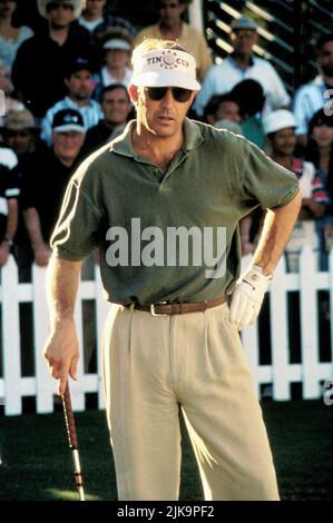 Kevin Costner Film: Tin Cup (USA 1996) Charaktere: Roy 'Tin Cup' McAvoy Regie: Ron Shelton 16 August 1996 **WARNUNG** Dieses Foto ist nur für redaktionelle Zwecke bestimmt und unterliegt dem Copyright von WARNER BROS. Und/oder des Fotografen, der von der Film- oder Produktionsfirma beauftragt wurde und nur durch Publikationen im Zusammenhang mit der Bewerbung des oben genannten Films reproduziert werden kann. Eine obligatorische Gutschrift an WARNER BROS. Ist erforderlich. Der Fotograf sollte auch bei Bekanntwerden des Fotos gutgeschrieben werden. Ohne schriftliche Genehmigung der Film Company kann keine kommerzielle Nutzung gewährt werden. Stockfoto