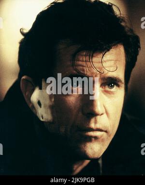 Mel Gibson Film: Ransom (1996) Charaktere: Tom Mullen Regie: Ron Howard, 08. November 1996 **WARNUNG** Dieses Foto ist nur für redaktionelle Zwecke bestimmt und unterliegt dem Copyright von TOUCHSTONE und/oder des Fotografen, der von der Film- oder Produktionsfirma beauftragt wurde, und kann nur von Publikationen im Zusammenhang mit der Bewerbung des oben genannten Films reproduziert werden. Ein obligatorischer Credit to TOUCHSTONE ist erforderlich. Der Fotograf sollte auch bei Bekanntwerden des Fotos gutgeschrieben werden. Ohne schriftliche Genehmigung der Film Company kann keine kommerzielle Nutzung gewährt werden. Stockfoto