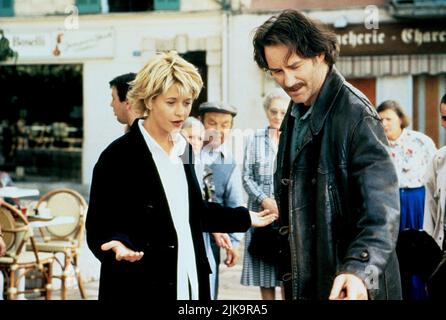 Meg Ryan & Kevin Kline Film: French Kiss (1995) Charaktere: Kate & Luc Teyssier Regie: Lawrence Kasdan 05 May 1995 **WARNUNG** Dieses Foto ist nur für den redaktionellen Gebrauch bestimmt und unterliegt dem Copyright von 20 CENTURY FOX und/oder des Fotografen, die von der Film- oder Produktionsfirma beauftragt wurden.Es kann nur von Publikationen im Zusammenhang mit der Bewerbung des oben genannten Films reproduziert werden. Eine obligatorische Gutschrift an 20 CENTURY FOX ist erforderlich. Der Fotograf sollte auch bei Bekanntwerden des Fotos gutgeschrieben werden. Ohne schriftliche Genehmigung der Film Company kann keine kommerzielle Nutzung gewährt werden. Stockfoto