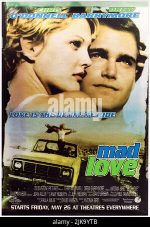 Drew Barrymore & Chris O'Donnell Film: Mad Love (1995) Charaktere: Casey Roberts, Matt Leland Regie: Antonia Bird 26 May 1995 **WARNUNG** Dieses Foto ist nur für redaktionelle Zwecke bestimmt und unterliegt dem Copyright von TOUCHSTONE und/oder des Fotografen, der von der Film- oder Produktionsfirma beauftragt wurde, und kann nur von Publikationen im Zusammenhang mit der Bewerbung des oben genannten Films reproduziert werden. Ein obligatorischer Credit to TOUCHSTONE ist erforderlich. Der Fotograf sollte auch bei Bekanntwerden des Fotos gutgeschrieben werden. Ohne schriftliche Genehmigung der Film Company kann keine kommerzielle Nutzung gewährt werden. Stockfoto