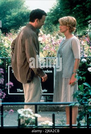 Tom Hanks & Meg Ryan Film You'VE Got Mail (USA 1998) Charaktere: Joe Fox & Kathleen Kelly Regie: Nora Ephron 18. Dezember 1998 **WARNUNG** dieses Foto ist nur für redaktionelle Zwecke bestimmt und ist urheberrechtlich geschützt von WARNER BROS. Und/oder dem von der Film- oder Produktionsgesellschaft beauftragten Fotografen und dürfen nur durch Veröffentlichungen in Verbindung mit der Werbung für den oben genannten Film reproduziert werden. Eine obligatorische Gutschrift an WARNER BROS. Ist erforderlich. Der Fotograf sollte ebenfalls angerechnet werden, wenn er bekannt ist. Ohne schriftliche Genehmigung der Film Company kann keine kommerzielle Nutzung gewährt werden. Stockfoto