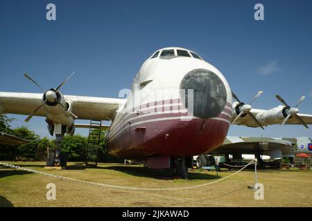 Armstrong Whitworth Argosy, 650, G-APRL, im Midland Air Museum, Coventry, Stockfoto