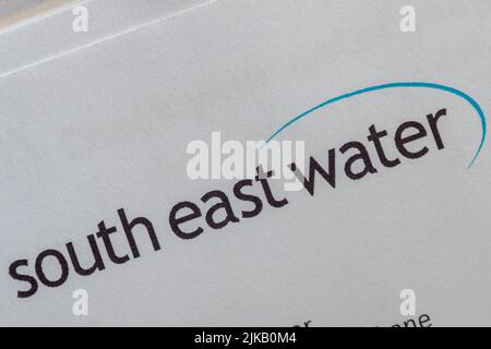 South East Water Bill or Letter, 2022, England, Großbritannien. Haushaltsrechnungen während der Lebenshaltungskrise Stockfoto