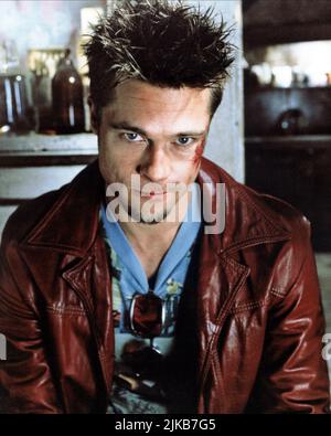Brad Pitt Film Fight Club (USA/DE 1999) Charaktere: Tyler Durden Regie: David Fincher 10. September 1999 **WARNUNG** dieses Foto ist nur für redaktionelle Zwecke bestimmt und unterliegt dem Copyright von 20TH CENTURY FOX und/oder dem Fotografen, der von der Film or Production Company beauftragt wurde. Es kann nur durch Veröffentlichungen in Verbindung mit der Werbung für den oben genannten Film reproduziert werden. Eine obligatorische Gutschrift für 20TH CENTURY FOX ist erforderlich. Der Fotograf sollte ebenfalls angerechnet werden, wenn er bekannt ist. Ohne schriftliche Genehmigung der Film Company kann keine kommerzielle Nutzung gewährt werden. Stockfoto