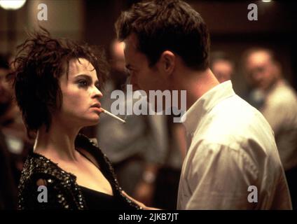 Helena Bonham Carter & Edward Norton Film Fight Club (USA/DE 1999) Charaktere: Marla Singer, der Sprecher Regisseur: David Fincher 10. September 1999 **WARNUNG** dieses Foto ist nur für redaktionelle Zwecke bestimmt und unterliegt dem Copyright von 20TH CENTURY FOX und/oder dem Fotografen, der von der Film or Production Company zugewiesen wurde. Es kann nur durch Veröffentlichungen in Verbindung mit der Werbung für den oben genannten Film reproduziert werden. Eine obligatorische Gutschrift für 20TH CENTURY FOX ist erforderlich. Der Fotograf sollte ebenfalls angerechnet werden, wenn er bekannt ist. Ohne schriftliche Genehmigung der Film Company kann keine kommerzielle Nutzung gewährt werden. Stockfoto