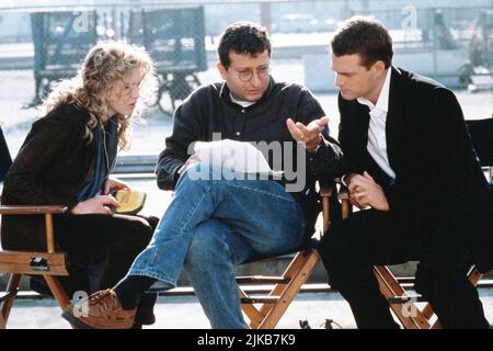 Renee Zellweger, Gary Sinyor, Chris O'Donnell Film: The Bachelor (1999) Charaktere: Anne Arden,,Jimmie Shannon Regie: Gary Sinyor 03. November 1999 **WARNUNG** Dieses Foto ist nur für redaktionelle Zwecke bestimmt und unterliegt dem Copyright von NEW LINE CINEMA und/oder des Fotografen, der von der Film- oder Produktionsfirma beauftragt wurde und darf nur von Publikationen im Zusammenhang mit der Bewerbung des oben genannten Films reproduziert werden. Eine obligatorische Gutschrift für DAS NEUE LINE CINEMA ist erforderlich. Der Fotograf sollte auch bei Bekanntwerden des Fotos gutgeschrieben werden. Ohne schriftliche Genehmigung der Film Company kann keine kommerzielle Nutzung gewährt werden. Stockfoto