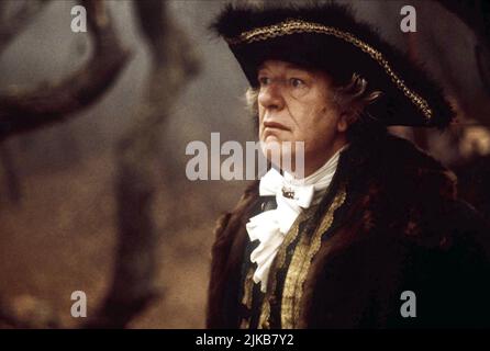 Michael Gambon Film: Slatepy Hollow (1999) Charaktere: Baltus Van Tassel Regie: Tim Burton 17 November 1999 **WARNUNG** Dieses Foto ist nur für redaktionelle Zwecke bestimmt und unterliegt dem Copyright von PARAMOUNT PICTURES und/oder des Fotografen, der von der Film- oder Produktionsfirma beauftragt wurde und darf nur von Publikationen im Zusammenhang mit der Bewerbung des oben genannten Films reproduziert werden. Eine obligatorische Gutschrift für PARAMOUNT-BILDER ist erforderlich. Der Fotograf sollte auch bei Bekanntwerden des Fotos gutgeschrieben werden. Ohne schriftliche Genehmigung der Film Company kann keine kommerzielle Nutzung gewährt werden. Stockfoto