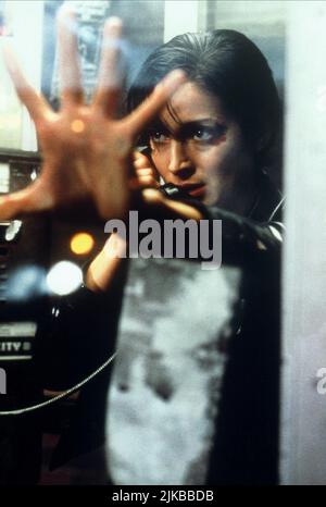 Carrie-Anne Moss Film The Matrix (USA/aus 1999) Charaktere: Trinity Regie: Die Wachowski Brothers 31 März 1999 **WARNUNG** dieses Foto ist nur für redaktionelle Zwecke bestimmt und ist urheberrechtlich geschützt von WARNER BROS. Und/oder dem von der Film- oder Produktionsgesellschaft beauftragten Fotografen und dürfen nur durch Veröffentlichungen in Verbindung mit der Werbung für den oben genannten Film reproduziert werden. Eine obligatorische Gutschrift an WARNER BROS. Ist erforderlich. Der Fotograf sollte ebenfalls angerechnet werden, wenn er bekannt ist. Ohne schriftliche Genehmigung der Film Company kann keine kommerzielle Nutzung gewährt werden. Stockfoto