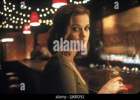 Reese Witherspoon Film: Best Laid Plans (1999) Charaktere: Lissa Regie: Mike Barker 14 May 1999 **WARNUNG** Dieses Foto ist nur für redaktionelle Zwecke bestimmt und unterliegt dem Copyright von FOX 2000 und/oder des Fotografen, der von der Film- oder Produktionsfirma beauftragt wurde, und kann nur von Publikationen im Zusammenhang mit der Bewerbung des oben genannten Films reproduziert werden. Eine obligatorische Gutschrift an FOX 2000 ist erforderlich. Der Fotograf sollte auch bei Bekanntwerden des Fotos gutgeschrieben werden. Ohne schriftliche Genehmigung der Film Company kann keine kommerzielle Nutzung gewährt werden. Stockfoto