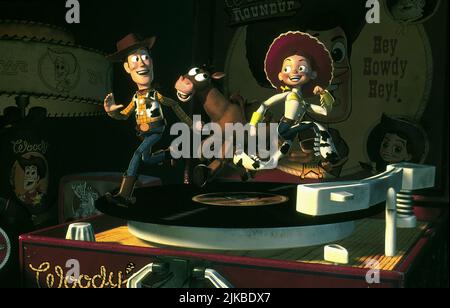 Woody, Bullseye & Jessie Film: Toy Story 2 (USA 1999) Charaktere: Woody, & Regie: John Lasseter, Ash Brannon & Lee Unkrich, Regie: John Lasseter 13. November 1999 **WARNUNG** Dieses Foto ist nur für redaktionelle Zwecke bestimmt und unterliegt dem Copyright von PIXARDISNEY und/oder des Fotografen, der von der Film- oder Produktionsfirma beauftragt wurde, und kann nur von Publikationen im Zusammenhang mit der Bewerbung des oben genannten Films reproduziert werden. Eine obligatorische Gutschrift an PIXARDISNEY ist erforderlich. Der Fotograf sollte auch bei Bekanntwerden des Fotos gutgeschrieben werden. Ohne schriftliche Genehmigung des Film Comp kann keine kommerzielle Nutzung gewährt werden Stockfoto