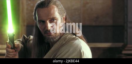 Liam Neeson Film Star Wars: Episode I - The Phantom Menace (USA 1999) Charaktere: Qui-Gon Jinn Regie: George Lucas 19. Mai 1999 **WARNUNG** dieses Foto ist nur für redaktionelle Zwecke bestimmt und unterliegt dem Copyright von LUCAS Film und/oder dem Fotografen, der von der Film- oder Produktionsgesellschaft zugewiesen wurde. Es ist eine obligatorische Gutschrift für LUCAS Film erforderlich. Der Fotograf sollte ebenfalls angerechnet werden, wenn er bekannt ist. Ohne schriftliche Genehmigung der Film Company kann keine kommerzielle Nutzung gewährt werden. Stockfoto