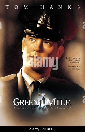 Tom Hanks Poster Film: The Green Mile (USA 1999) / Literaturverfilmung (nach dem Buch von Stephen King) Regie: Frank Darabont 06. Dezember 1999 **WARNUNG** Dieses Foto ist nur für redaktionelle Zwecke bestimmt und unterliegt dem Copyright von WARNER BROS. Und/oder des Fotografen, der von der Film- oder Produktionsfirma beauftragt wurde und nur durch Publikationen im Zusammenhang mit der Bewerbung des oben genannten Films reproduziert werden kann. Eine obligatorische Gutschrift an WARNER BROS. Ist erforderlich. Der Fotograf sollte auch bei Bekanntwerden des Fotos gutgeschrieben werden. Ohne schriftliche Genehmigung der Film Company kann keine kommerzielle Nutzung gewährt werden. Stockfoto