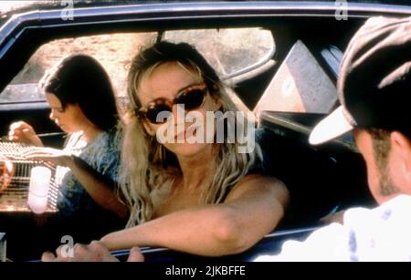 Kimberly J. Brown & Janet McTeer Film: Tumbleweeds (USA 1999) Charaktere: AVA Walker & Mary Jo Walker Regie: Gavin O'Connor 24 January 1999 **WARNUNG** Dieses Foto ist nur für den redaktionellen Gebrauch bestimmt und unterliegt dem Copyright von FINE LINE FEATURES und/oder dem Fotografen, der von der Film- oder Produktionsfirma beauftragt wurde und darf nur von Publikationen im Zusammenhang mit der Bewerbung des oben genannten Films reproduziert werden. Eine obligatorische Gutschrift für FEINE LINIEN IST erforderlich. Der Fotograf sollte auch bei Bekanntwerden des Fotos gutgeschrieben werden. Ohne schriftliche Genehmigung der Film Company kann keine kommerzielle Nutzung gewährt werden. Stockfoto