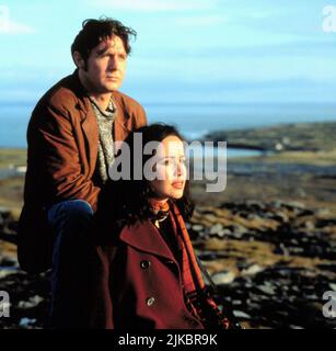 David O'Hara, Janeane Garofalo Film: The Matchmaker (1997) Charaktere: Sean Kelly,Marcy Tizard Regie: Mark Joffe 03 October 1997 **WARNUNG** Dieses Foto ist nur für redaktionelle Zwecke bestimmt und unterliegt dem Copyright von POLYGRAM und/oder dem Fotografen, der von der Film- oder Produktionsfirma beauftragt wurde, und kann nur von Publikationen im Zusammenhang mit der Bewerbung des oben genannten Films reproduziert werden. Eine obligatorische Gutschrift an POLYGRAM ist erforderlich. Der Fotograf sollte auch bei Bekanntwerden des Fotos gutgeschrieben werden. Ohne schriftliche Genehmigung der Film Company kann keine kommerzielle Nutzung gewährt werden. Stockfoto