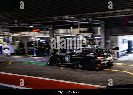 20 SPS Automotive Performance, Mercedes-AMG GT3 von George KURTZ, Valentin PIERBURG, Tim MÃ&#x9c;LLER, Reema JUFFALI, in Aktion in Pitlane, während der TotalEnergies 24 Stunden von Spa 2022, 7. Runde der Fanatec GT World Challenge Europe Powered by AWS 2022, vom 27. Bis 31. Juli, 2021 auf dem Circuit de Spa-Francorchamps in Stavelot, Belgien - Foto: Paul Vaicle / Dppi/DPPI/LiveMedia Stockfoto