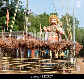 Lord Hanuman Idole oder Statue auf dem Dorf für Hanuman Jayanti Festival gefeiert in Indien Stockfoto