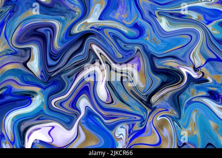 Blauer Marmor und Gold abstrakter Hintergrund Textur. Indigo Ozeanblau marmoriert mit natürlichen Luxus-Stil Wirbeln aus Marmor und Goldpulver. Stockfoto