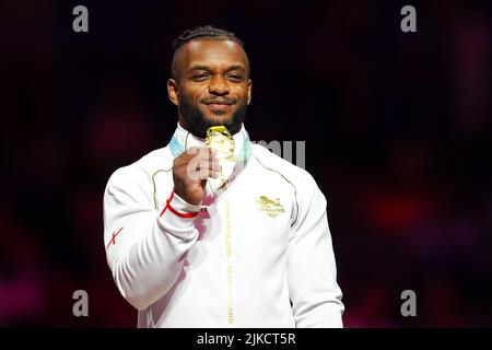 Birmingham, Großbritannien. 01. August 2022. Birmingham, England, August 1. 2022: Courtney Tulloch (England) gewinnt das Mens Rings Finale während des Turnkunstereignisses der Commonwealth Games 2022 in der Birmingham Arena in Birmingham, England. (Daniela Porcelli/SPP) Quelle: SPP Sport Press Foto. /Alamy Live News Stockfoto