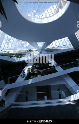 Treppen/Korridore im Palast des Friedens und der Versöhnung in nur-Sultan (Astana), Kasachstan Stockfoto