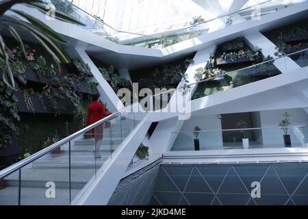 Treppen/Korridore im Palast des Friedens und der Versöhnung in nur-Sultan (Astana), Kasachstan Stockfoto