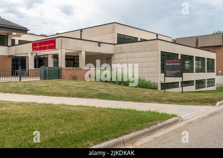 MORRIS, MN, USA - 9. JULI 2022: Studentenzentrum auf dem Campus der University of Minnesota Morris. Stockfoto