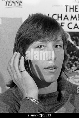 Tennisspielerin Martina Navratilova bei einer Pressekonferenz in Kalifornien, 1980 Stockfoto