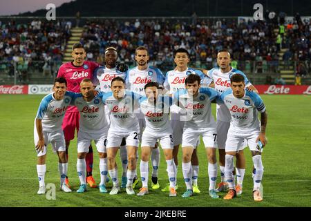 Castel di Sangro, Italien - 31. Juli 2022, Foto Alessandro Garofalo/LaPresse31 Luglio 2022 Castel di Sangro, Italia - SSC Napoli vs RCD Maiorca, - amichevole estive Stadio Teofilo Patini. Nella foto: formazione Napoli 31. Juli 2022 Castel di Sangro, Italien - SSC Napoli vs RCD Mallorca, Sportfußball, Sommerfreundschaftsspiel Teofilo Patini Stadion. Im Bild: Napoli-Team Stockfoto