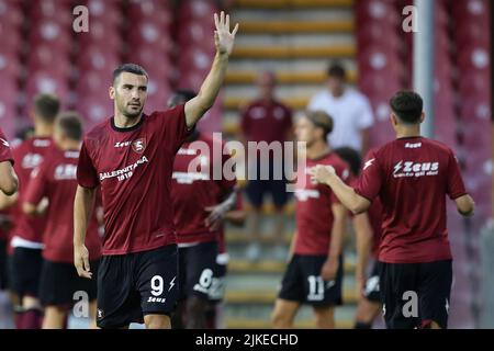 Foto Alessandro Garofalo/LaPresse30 Luglio 2022 Salerno, Italia - US Salernitana vs Adana Demirspor - amichevole estive prima trofeo Angelo Iervolino. Stadio Arechi. Nella foto: Federico Bonazzoli (US Salernitana 1919); 30. Juli 2022 Salerno, Italien - US Salernitana vs Adana Demirspor, Sportfußball, Sommerfreundschaftsspiel Erstes Angelo Iervolino Pokal Arechi Stadion. Im Bild: Federico Bonazzoli (US Salernitana 1919); Stockfoto