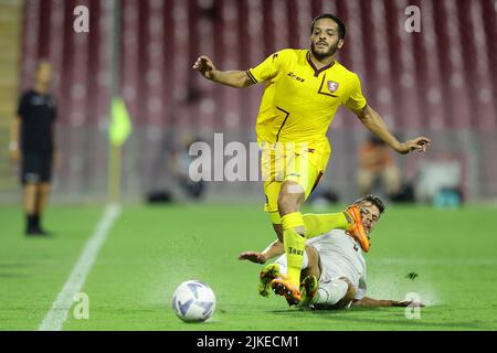 Foto Alessandro Garofalo/LaPresse30 Luglio 2022 Salerno, Italia - US Salernitana vs Reggina 1914 - amichevole estive prima trofeo Angelo Iervolino. Stadio Arechi. Nella foto: Wajdi Kechrida (US Salernitana 1919); 30. Juli 2022 Salerno, Italien - US Salernitana vs Reggina 1914, Sportfußball, Sommerfreundschaftsspiel Erstes Angelo Iervolino Pokal Arechi Stadion. Im Bild: Wajdi Kechrida (US Salernitana 1919); Stockfoto