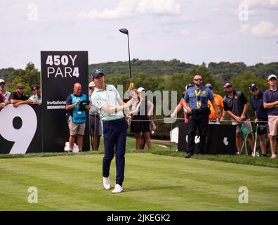 Bedminster, NJ Carlos Ortiz beim Abschlag beim LIV Golf Bedminster Invitational Final Day des Wettbewerbs. 31. Juli 2022. @ Veronica Bruno / Alamy Stockfoto