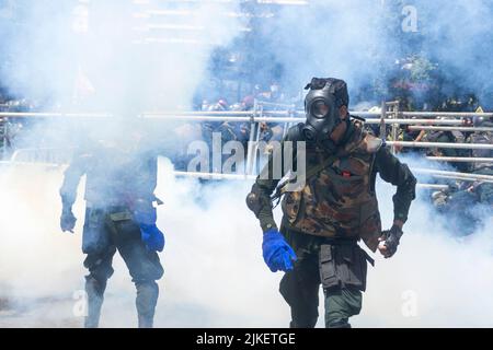 Am 9. Juli 2022 Schlossen Sich Eine große Anzahl von Menschen dem Protest an, der den gegenwärtigen Präsidenten von Sri Lanka, Gotabhaya Rajapaksha, zum Rücktritt forderte. Stockfoto