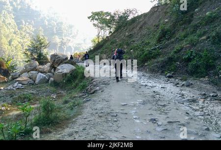 Chomrong, Nepal - 08. November 2017 : Auf Dem Weg Zum Annapurna Basislager Nepal Stockfoto