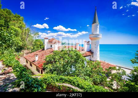 Balchik, Bulgarien. Balchik Palast der rumänischen Königin Marie an der bulgarischen Schwarzmeerküste, südliches Dobrudscha Stockfoto