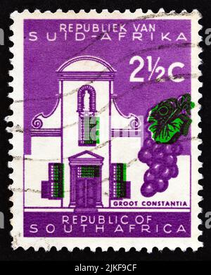 SÜDAFRIKA - UM 1961: Eine in Südafrika gedruckte Briefmarke zeigt Groot Constantia, um 1961. Stockfoto