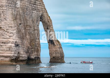 Porte d'Aval Arch in Etretat, Frankreich Stockfoto