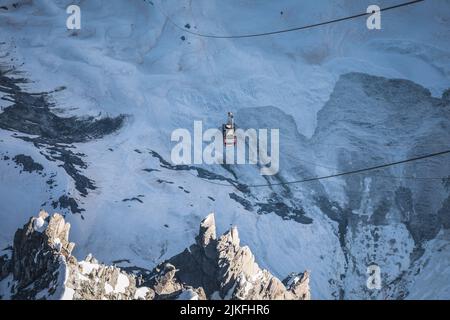 Bergbahn von Chamonix nach Aiguille du Midi, Mont Blanc, Frankreich Stockfoto