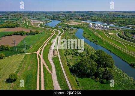 03.05.2022, Deutschland, Nordrhein-Westfalen, Marl-Lippe, Hochwasserschutz im Haltern-Lippramsdorf-Marl-Gebiet (Halima). Hochwasserschutz auf der Li Stockfoto