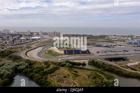 2022-08-02 22:45:14 ZANDVOORT - die Rennstrecke von Zandvoort, das Dorf von Zandvoort im Vorfeld des Großen Preises der Niederlande, der Anfang September auf der Rennstrecke stattfinden wird. ANP ROBIN VAN LONKHUIJSEN niederlande Out - belgien Out Stockfoto