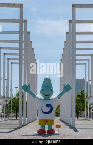 Die Gil-Puppe, ein Symbol der Expo 98 in Alameda dos Oceanos im Parque das Nacoes Stockfoto