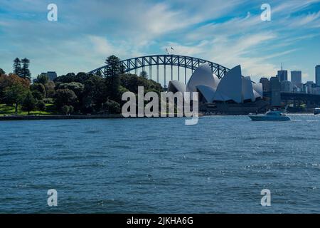 Blick auf das Opernhaus von Sydney und die Harbour Bridge. Australien. Stockfoto