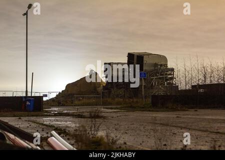 Abriss des Schornsteins des Kraftwerks Longannet Stockfoto