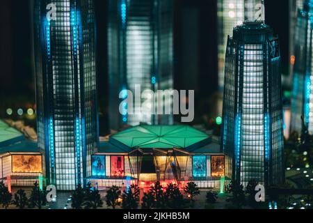 Die Glasmaquette des Warisan Merdeka Tower Wolkenkratzers in Kuala Lumpur, Malaysia Stockfoto