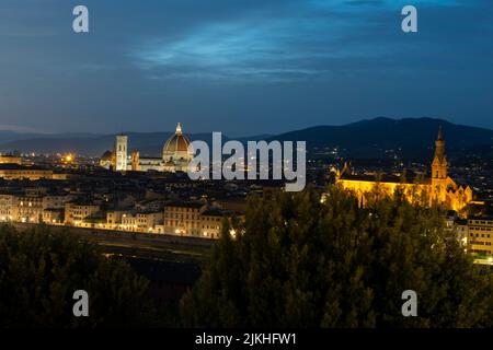 Skyline von Florenz während einer Sommernacht (2022. Juli) Stockfoto