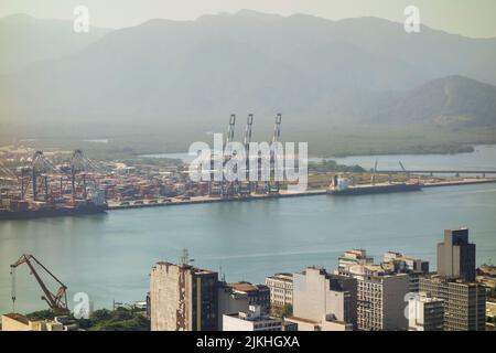 Luftaufnahme des Logistikterminals Port of Santos, in Brasilien Stockfoto