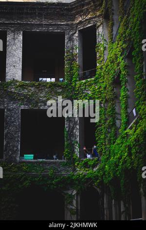 Eine vertikale Aufnahme des San Jose College in Buenos Aires, Argentinien Stockfoto