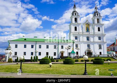 Eine schöne Aussicht auf die Heilig-Geist-Kathedrale in Minsk, Weißrussland Stockfoto