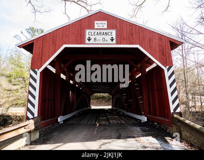 Nahaufnahme der Wanich Covered Bridge in Pennsylvania, USA Stockfoto