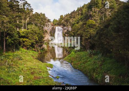 Eine Landschaftsansicht der Hunua Falls, Auckland, Neuseeland Stockfoto