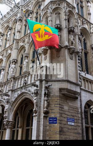 Ein niedriger Winkel des Hotels de Ville, Bürgermeisterhaus am Grand Place, Brüssel, Belgien, Europa Stockfoto